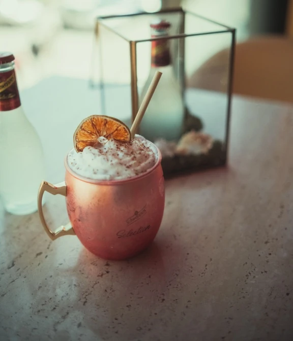 schweppes-moscow-mule-1729503118.webp